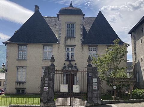 Ossau